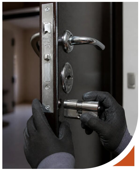 Замена замков Abloy срочно с гарантией и выездом в Азове